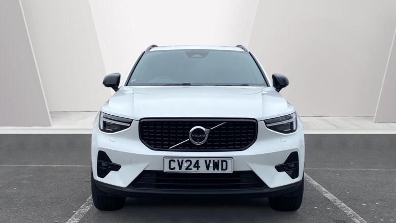 Volvo XC40 2.0 B3P Ultimate Dark 5dr Auto Petrol Estate